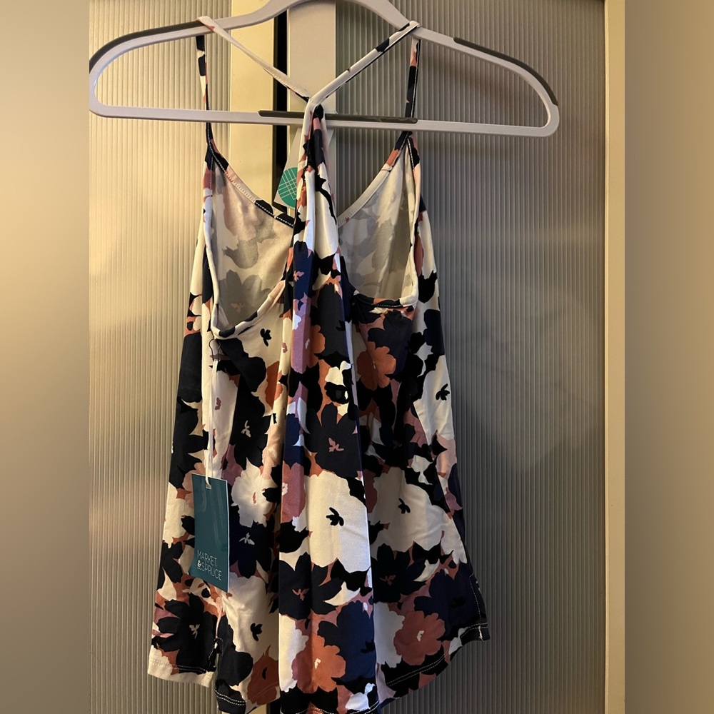 Market & Spruce Floral Tank